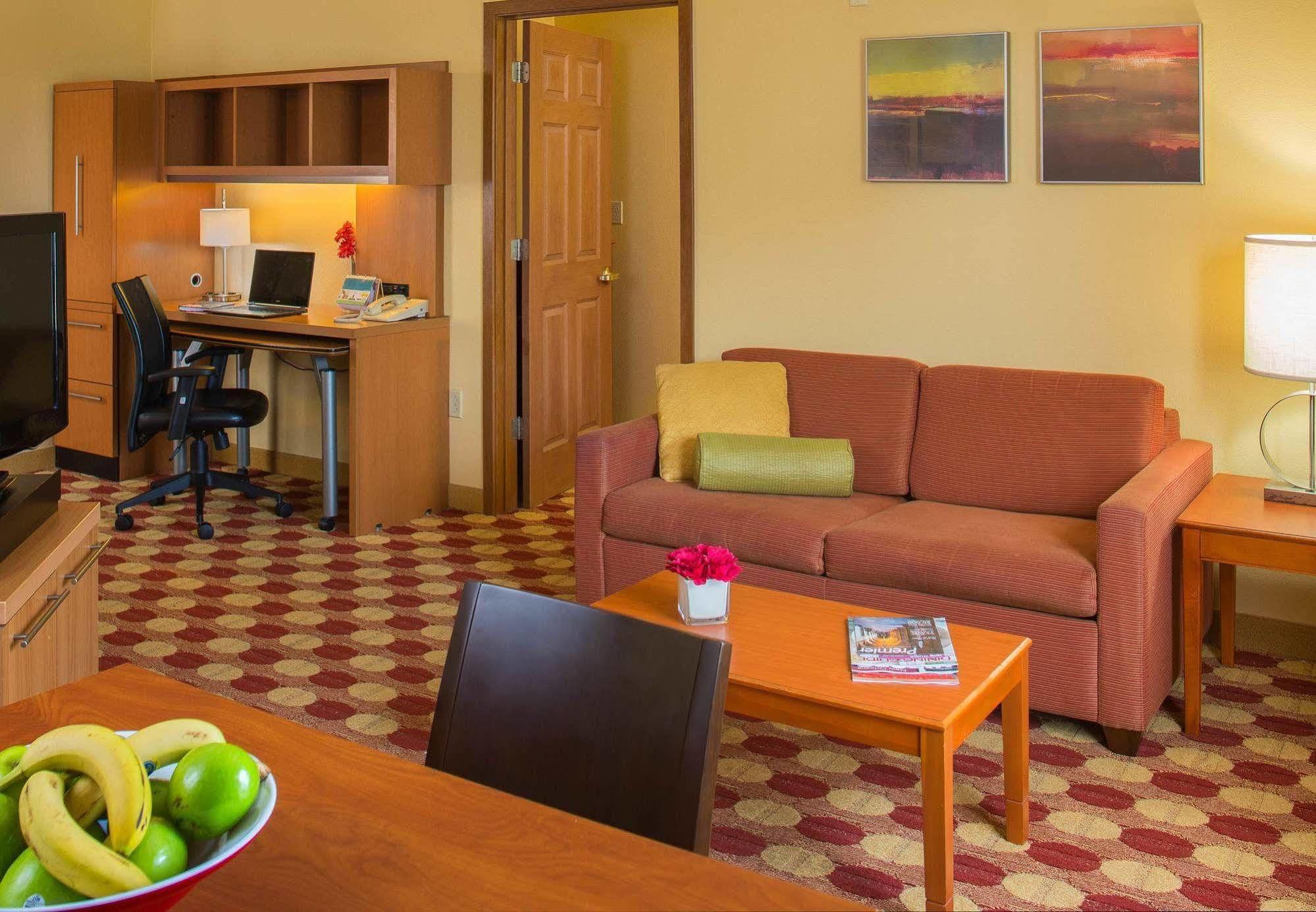 Hotel Towneplace New Orleans Metairie 3*